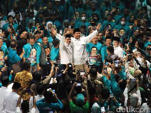 Momen Muhaimin dan Prabowo Satu Panggung di Acara PKB