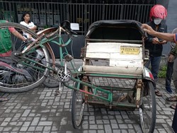 Penarik Becak Tewas Tertabrak Truk di Jalan Parangtritis Bantul