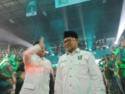 Kelakar Prabowo Takut Pidato Setelah Cak Imin