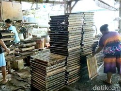 Harga Kedelai Meroket, Produsen Tahu-Tempe Karawang Mogok!