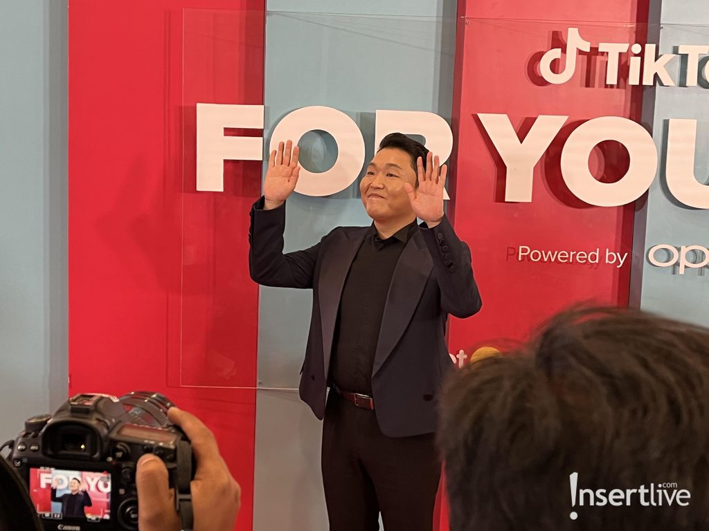 PSY di TikTok For You Stage