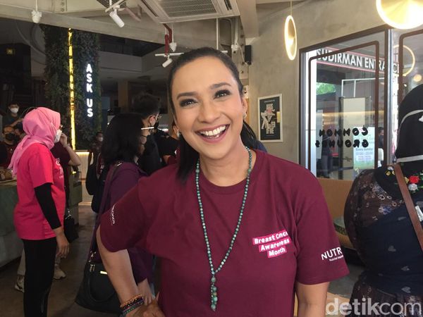5 Potret Bugar Shahnaz Haque, Sempat Berjuang Lawan Kanker Ovarium