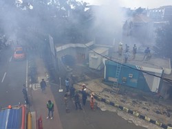 Kebakaran di Jalan Kebayoran Lama Jakbar Padam, Damkar Lakukan Pendinginan