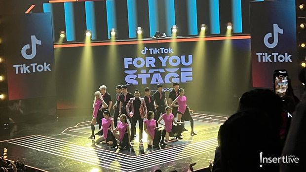 TikTok For You Stage