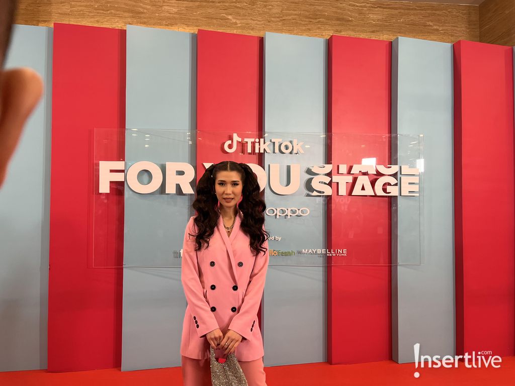Red carpet TikTok For You Stage