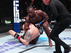 Hasil UFC Fight Night: Allen Bikin Kattar TKO, Brutalnya Gore Hajar Fremd