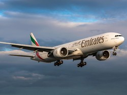 Timteng Memanas, Emirates Tangguhkan Penerbangan di 3 Negara