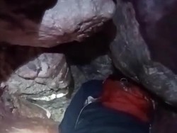 Tim Pencari Peritual Kediri Sempat Kaget saat Batu di Sumur Puncak Lawu Runtuh