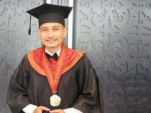 Kisah Burhanuddin, Ketua RW yang Lulus S2 UM Surabaya dengan IPK Cumlaude Kisah Burhanuddin, Ketua RW yang Lulus S2 UM Surabaya dengan IPK Cumlaude