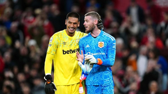 David De Gea Vs West Ham West Ham United's Alphonse Areola greets Manchester United goalkeeper David de Gea following the Premier League match at Old Trafford, Manchester. Picture date: Sunday October 30, 2022. (Photo by David Davies/PA Images via Getty Images)