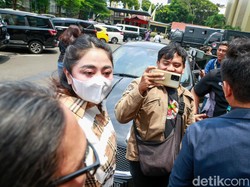 Fans Lesti-Billar Ditangkap Polisi, Ini Kata Kuasa Hukum Dewi Perssik