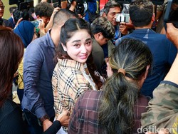 Dewi Perssik dan Diduga Fans Lesti-Billar Pembuat Konten Hinaan Dimediasi