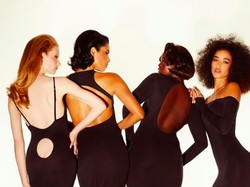 Kim Kardashian Rilis Dress Ekspos Belahan Bokong, Jadi Kontroversi