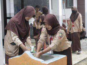 Disdik Jabar Budayakan Taat Buang Sampah di Tempatnya Pakai Games