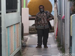 Unik! Gang di Bandung Ini Berlantai Keramik Bak Papan Catur