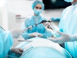 Remaja India Tewas Usai Dioperasi Dokter Gadungan, Pelaku Belajar dari Youtube