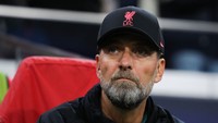 Musim masih panjang, bisakah Juergen Klopp bawa rollercoaster Liverpool naik lagi ke papan atas Liga Inggris (sementara ini di mereka di papan tengah dan poinnya lebih dekat ke zona degradasi) dan berjaya di Liga Champions? (Getty Images)