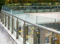 Sering Dipakai, Ini Jenis & Fungsi Kaca Tempered yang Perlu Diketahui