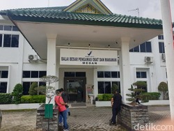 3 Pejabat Unibebi Diperiksa di BPOM Medan Sejak Pagi