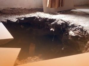 Lantai Kamar Warga di Bogor Ambles Sedalam 2,5 Meter karena Tanah Labil