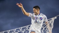 Luis Suarez mencetak dua gol buat Nacional dalam kemenangan 4-1 atas Liverpool. Foto: Getty Images/Agencia Gamba