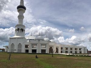 Masjid Sultan Mahmud Riayat Syah: Sejarah, Fakta-fakta, dan Keindahannya