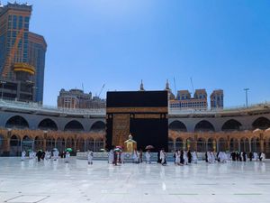 Berkunjung ke Masjidil Haram, Tempat Mustajab untuk Berdoa