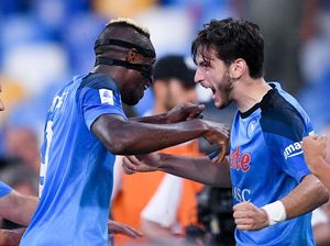 Osimhen Ngamuk ke Agen Kvaratskhelia Gara-gara Rumor Transfer