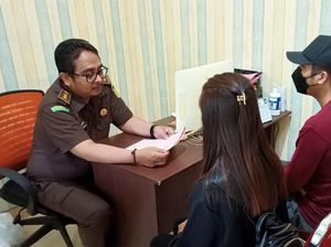 Pasutri Pemeran Video Seks Gianyar Dilimpahkan, Hanya Suami Ditahan Pasutri Pemeran Video Seks Gianyar Dilimpahkan, Hanya Suami Ditahan