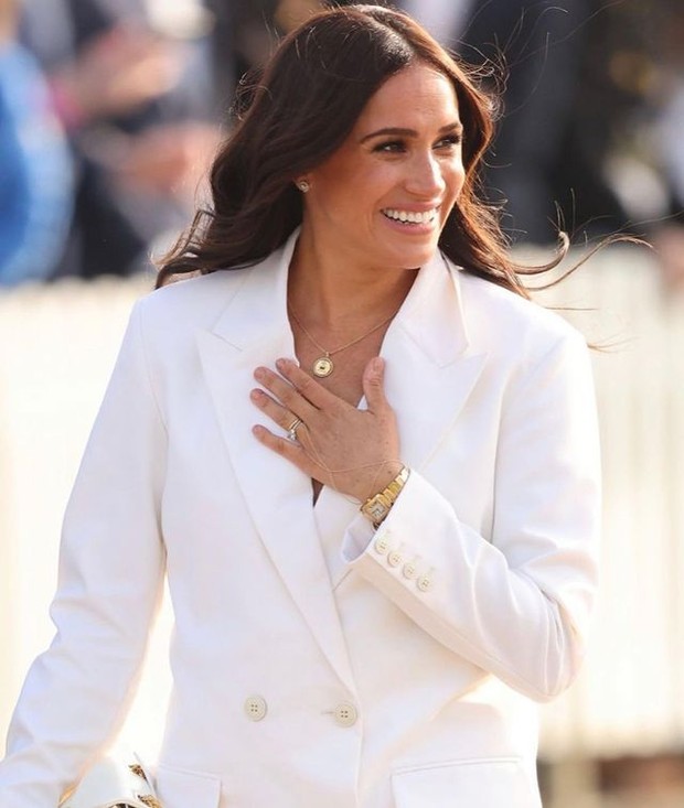 perhiasan Meghan Markle/Foto: instagram.com/_duchess_of_sussex Koleksi perhiasan dan jam tangan Meghan Markle