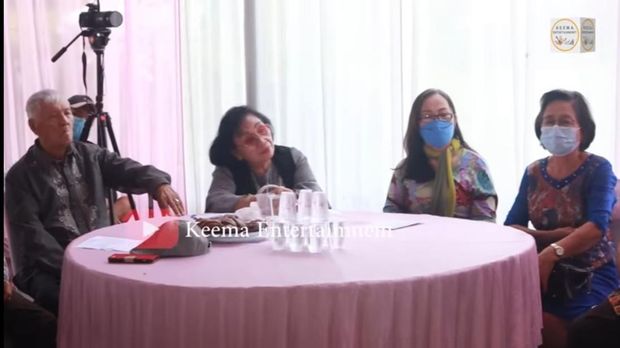 Pesta Ulang Tahun Ayah Angelina Sondakh