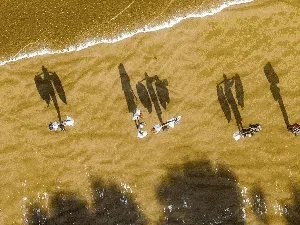 Potret Manusia-manusia Penolong di Alam Bebas