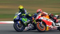 10 Tahun Sepang Clash, MotoGP Rilis Video Insiden Panas Rossi vs Marquez di Malaysia 10 Tahun Sepang Clash, MotoGP Rilis Video Insiden Panas Rossi vs Marquez di Malaysia