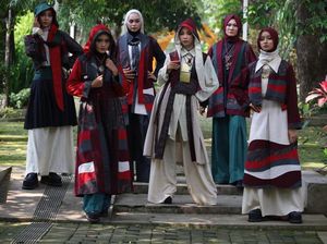 Ngalam Mbois: Cerita Dua Pelajar SMKN 3 Malang Tembus Ajang Fesyen di Paris Ngalam Mbois: Cerita Dua Pelajar SMKN 3 Malang Tembus Ajang Fesyen di Paris