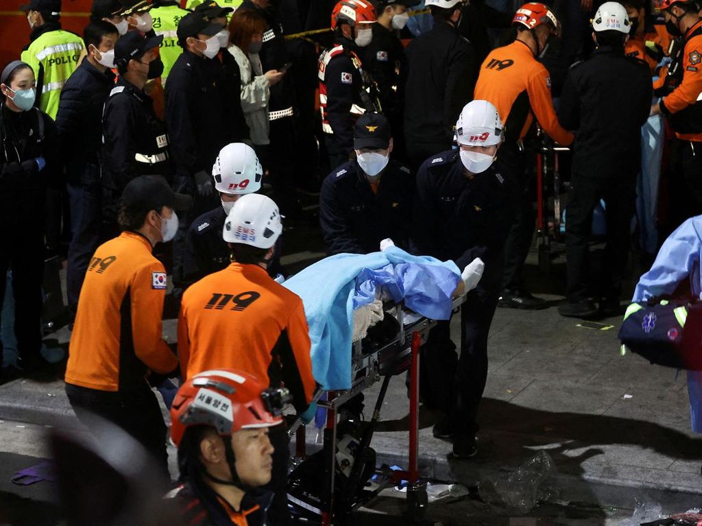 Cerita Korban Selamat dari Kerumunan Tragedi Itaewon, Sempat Tertimpa Jenazah