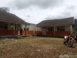 4.676 Ruang Kelas SD di Cianjur Rusak
