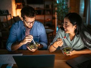 Capek Kerja? Konsumsi 5 Makanan Ini untuk Kembalikan Energi Capek Kerja? Konsumsi 5 Makanan Ini untuk Kembalikan Energi