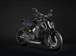 Ducati Diavel Resmi Pakai Mesin V4: 0-100 Km/Jam Kurang dari 3 Detik!