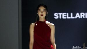 10 Koleksi Busana Couture Stella Rissa di Jakarta Fashion Week 2023