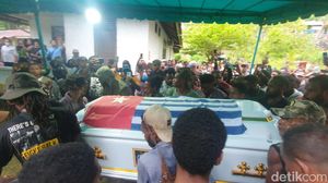 Potret Suasana Rumah Duka Aktivis Papua Merdeka Filep Karma