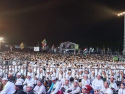 Kota Pasuruan Gelar Jatim Berselawat Bersama Habib Syech