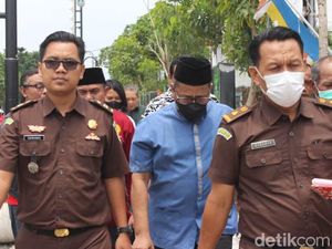 Pejabat Kejari Bojonegoro Penyodomi 4 Remaja Laki-laki Segera Disidang Pejabat Kejari Bojonegoro Penyodomi 4 Remaja Laki-laki Segera Disidang