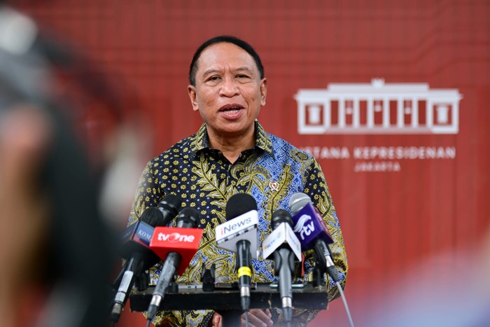 Presiden Joko Widodo menerima Menteri Pemuda dan Olahraga (Menpora) Zainudin Amali di Istana Merdeka, Jakarta, Selasa (1/11).