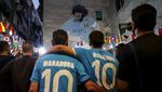 Meriahnya Peringatan Ulang Tahun Diego Maradona di Napoli
