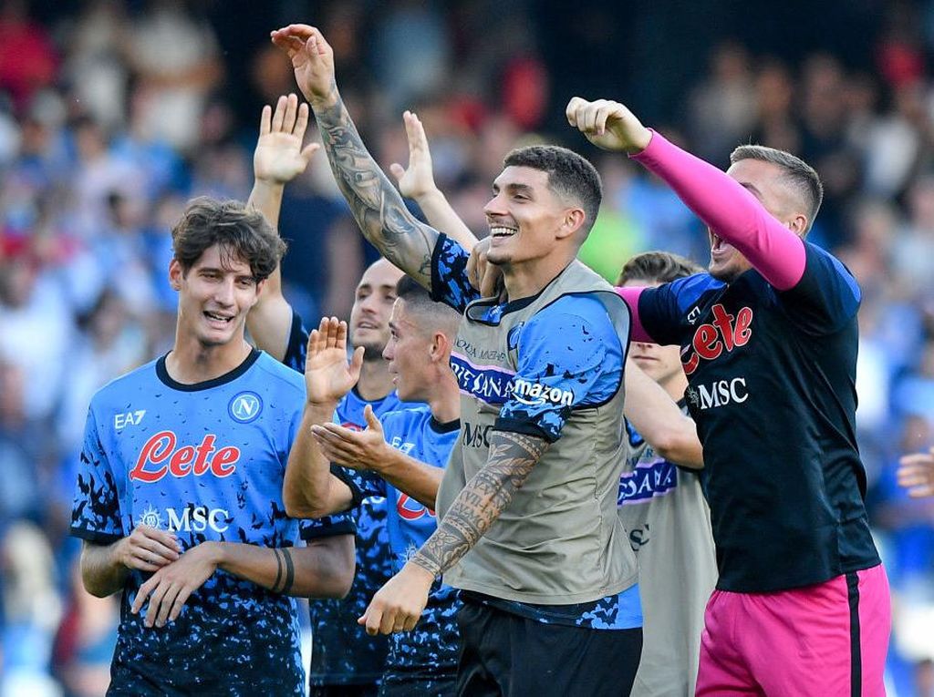 Sacchi: Napoli-nya Spalletti Bisa Ikuti Jejak Barcelona Era Guardiola Sacchi: Napoli-nya Spalletti Bisa Ikuti Jejak Barcelona Era Guardiola