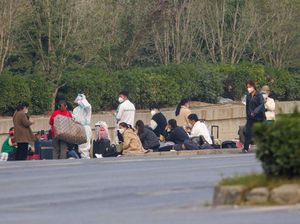 Suasana Mencekam Pabrik iPhone Kena Wabah COVID-19