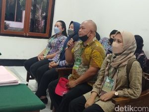 Pasutri di Surabaya Gelapkan Uang Penjualan Motor Rp 773 Juta