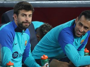Cemoohan Fans pada Busquets dan Pique Enggak Oke, tapi ...