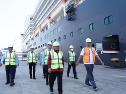 Imigrasi Jemput Bola Layani VoA di Kapal Pesiar yang Berlabuh di Priok