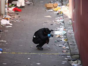 Pakar Sorot Insiden Itaewon, Begini Kondisi Tubuh saat Terhimpit Kerumunan Pakar Sorot Insiden Itaewon, Begini Kondisi Tubuh saat Terhimpit Kerumunan